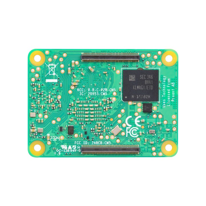 Raspberry Pi Compute Module 5, зворотний бік з eMMC та роз'ємами плати-носія